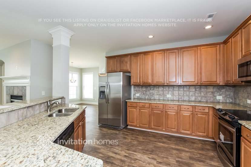 Building Photo - 3016 Ivy Brook Pl