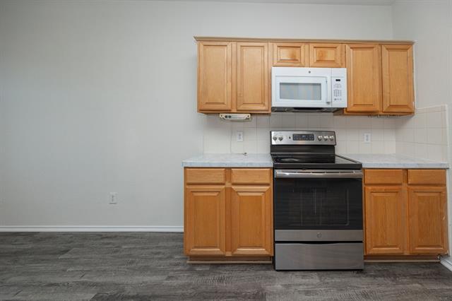 Building Photo - 1305 Auburn Dr