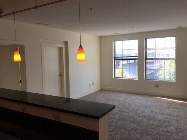 Building Photo - 57 Magnolia Ln