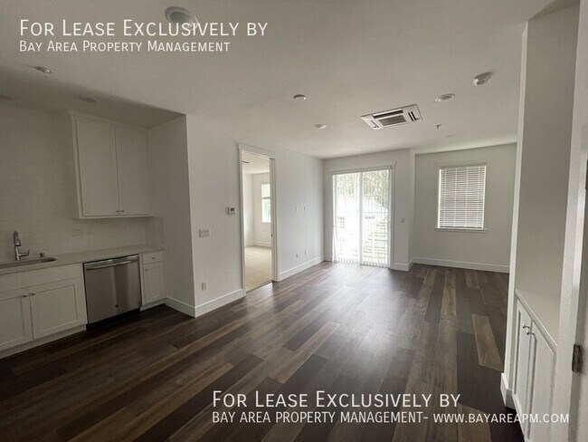 Building Photo - 195 Avenue Cabrillo-8