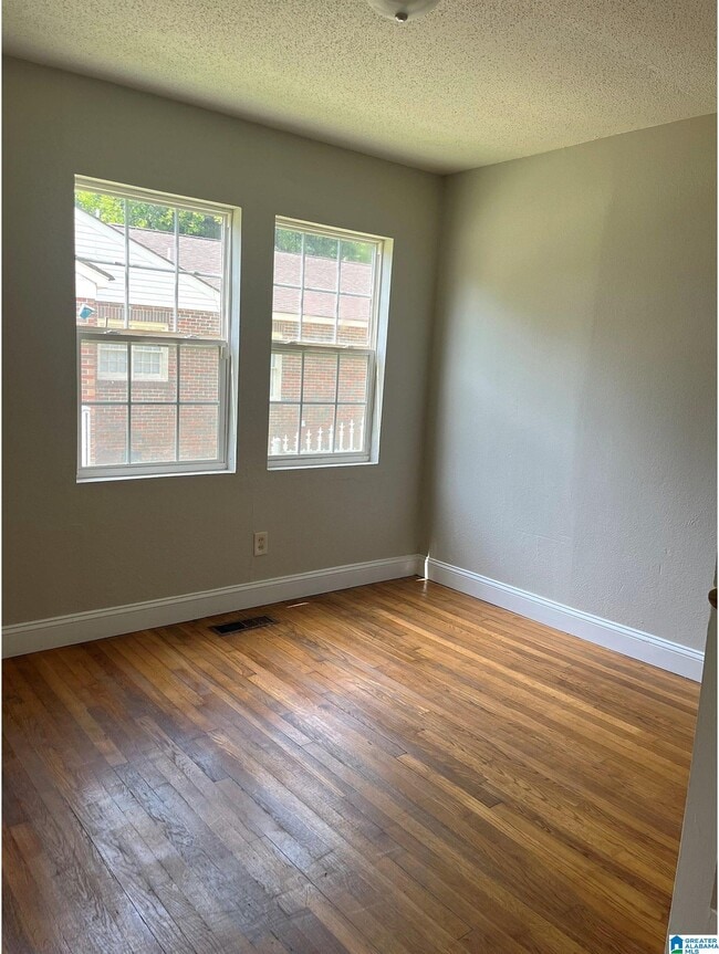 Building Photo - 1228 Mims St SW