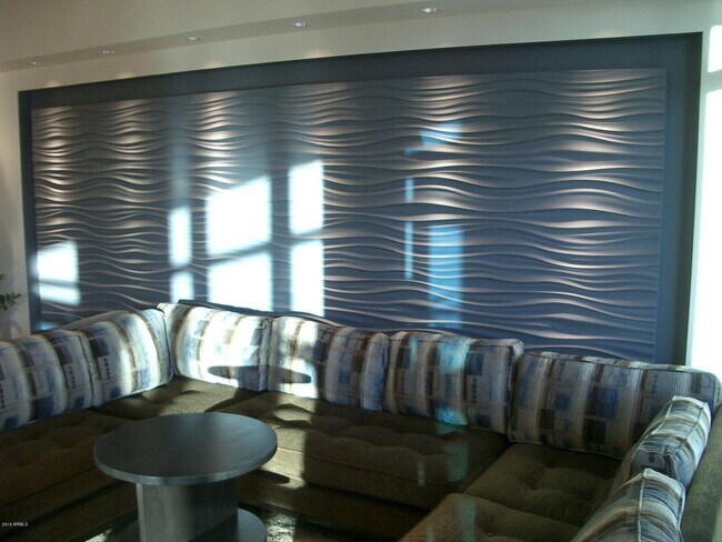 Building Photo - 140 E Rio Salado Pkwy