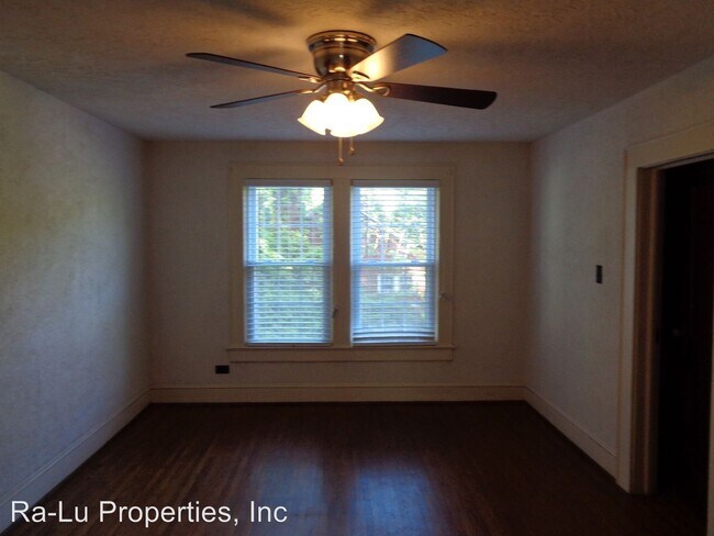 Building Photo - 3 br, 1 bath House - 2881 Hwy 66 South
