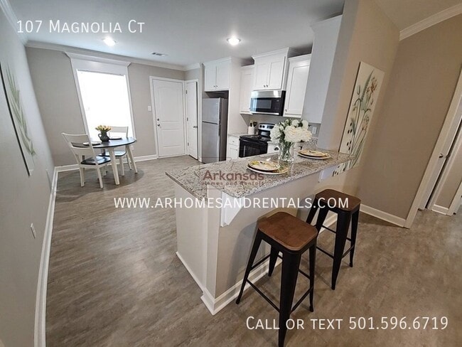 Building Photo - 107 Magnolia Ct