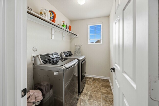 Building Photo - 14702 Meadow Acre Trl