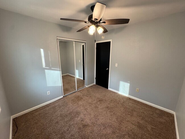 Building Photo - 4 bedroom 2 bath home in Port Byron