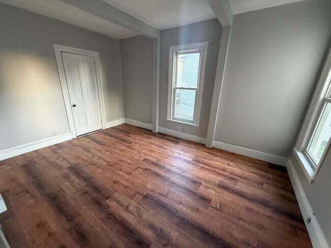 Building Photo - 455 Spicer Street