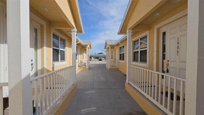 Building Photo - 1986 Mississippi Ave