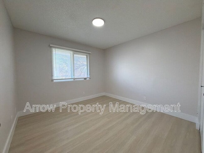 Building Photo - 539 N 24th St