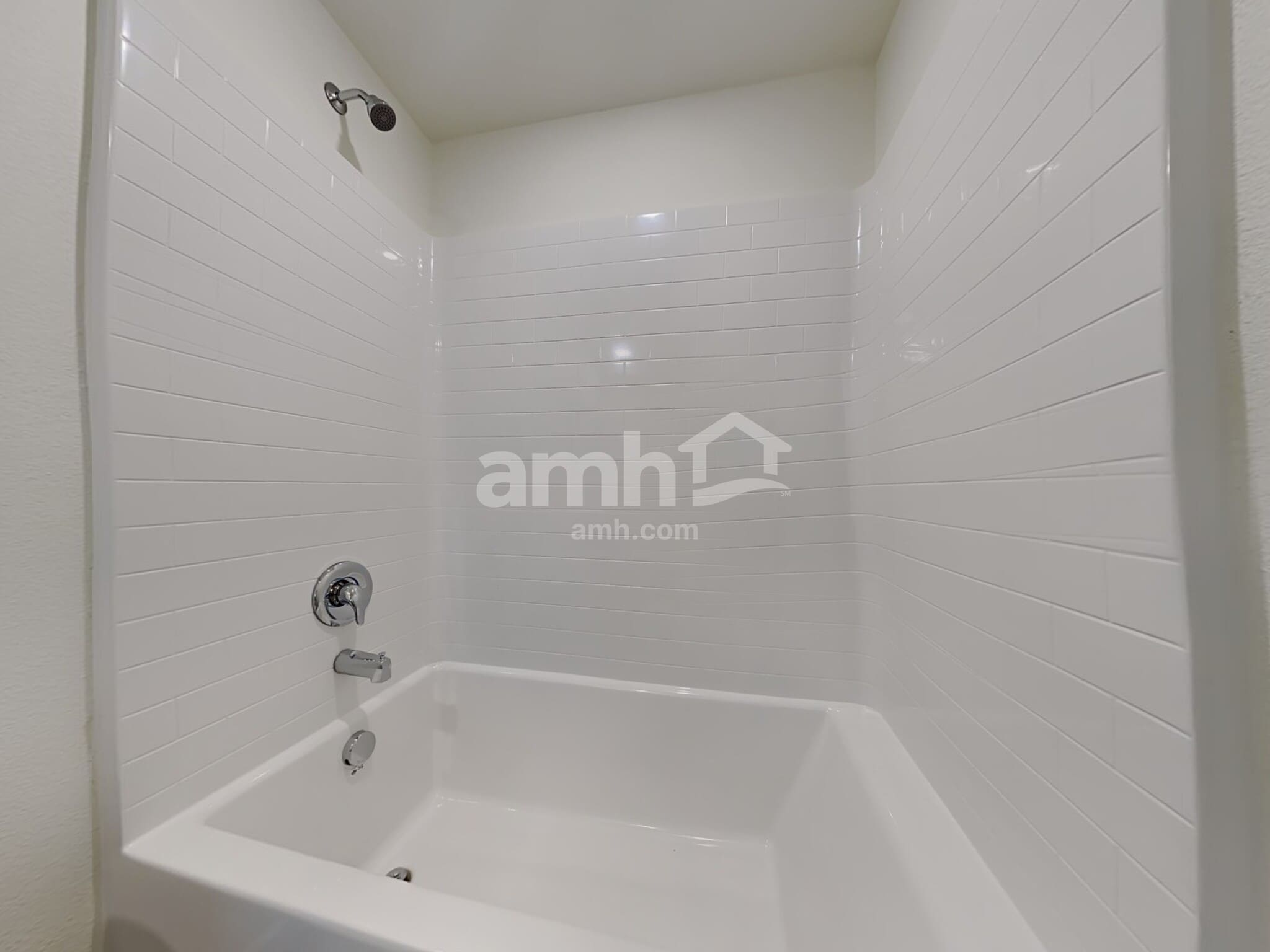 Building Photo - 1306 W 16th Ave