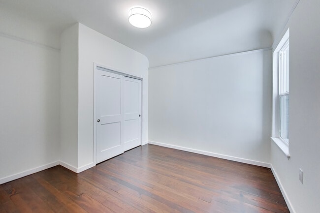 Building Photo - 554a Natoma St