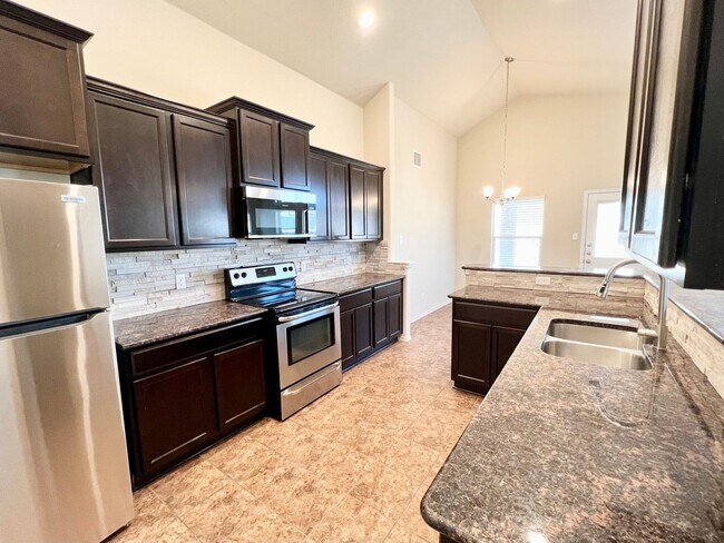 Building Photo - 325 Ammonite Ln