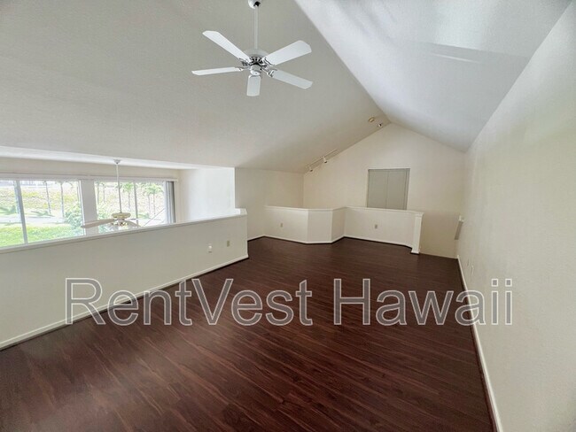 Building Photo - 95-270-270 Waikalani Dr
