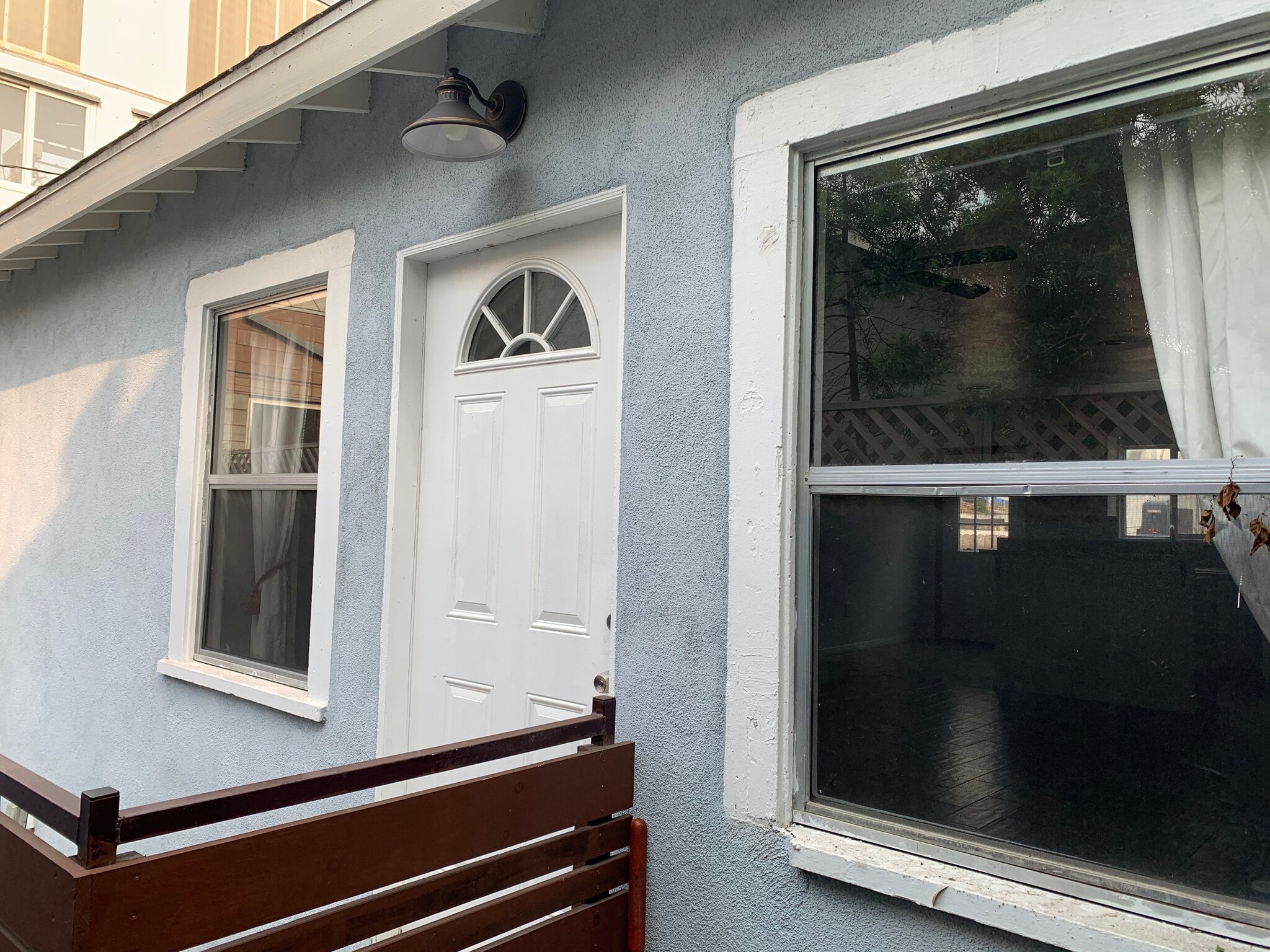 Front Entry - 526 Brooks Ave