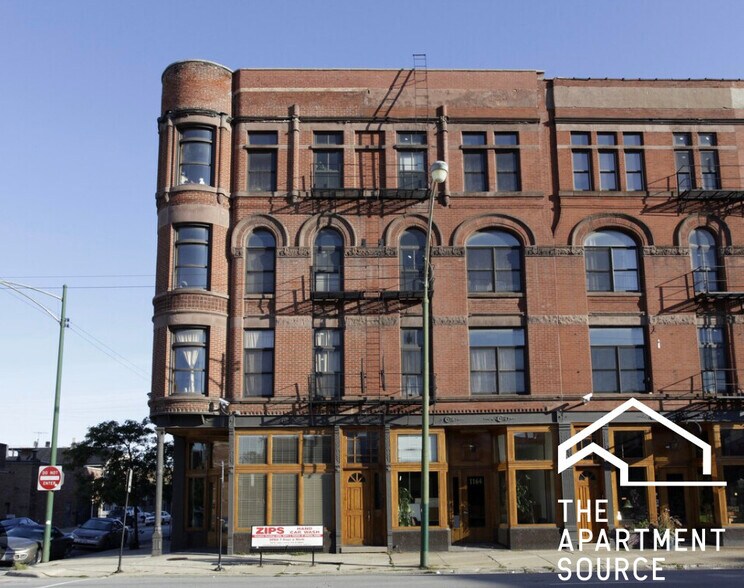 Primary Photo - 1162 W Grand Ave