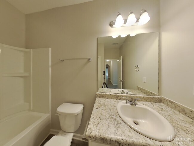 Building Photo - 252 Oaken Bucket Dr