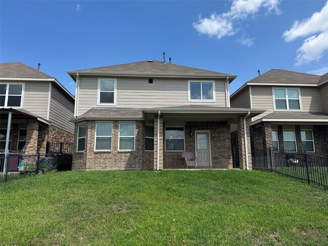 Building Photo - 3831 W Alessano Ln