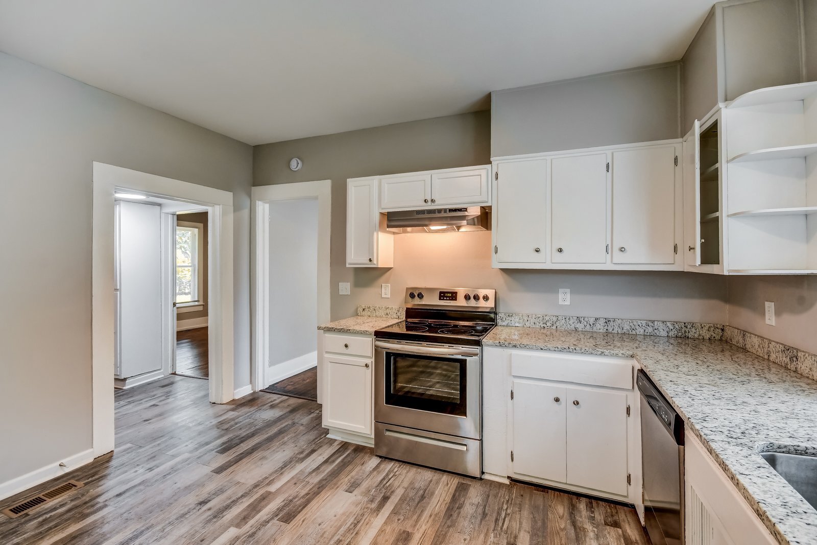 Building Photo - 5312 Terrace J