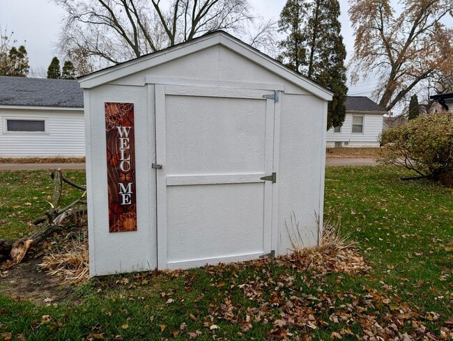 Building Photo - 216 N 9th St