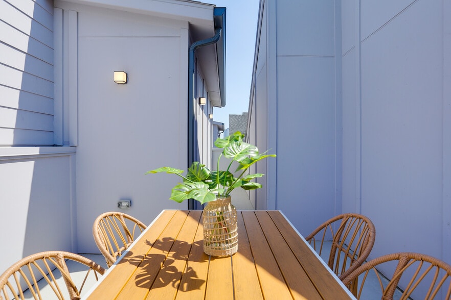 Building Photo - 2805 Weisenberger St