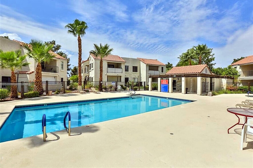 Building Photo - 4747 Nara Vista Way