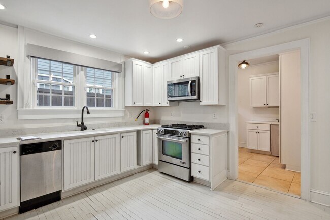 Building Photo - 3 Bed, 2 Bath Home in Greenville is Available