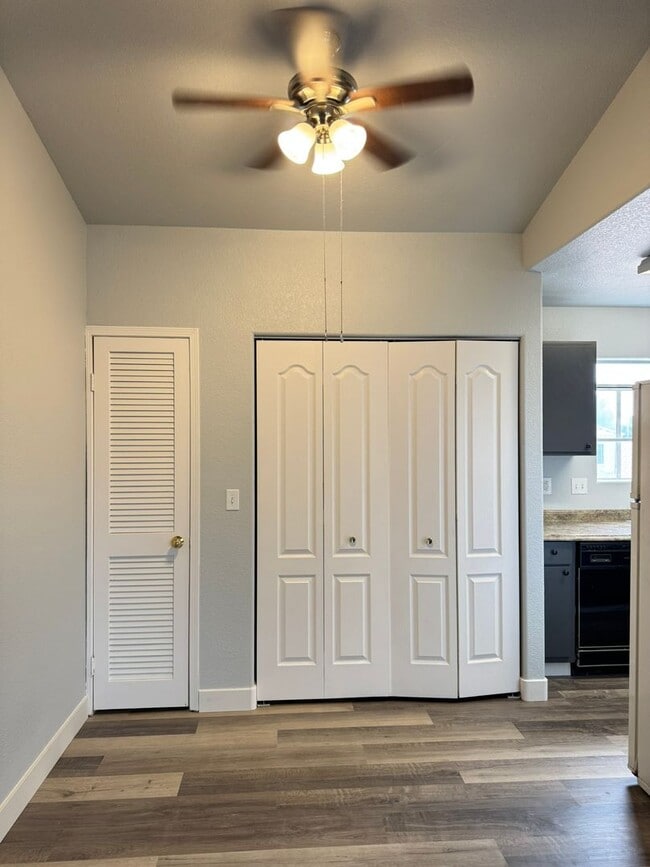 Building Photo - Charming 2-Bedroom, 1-Bath Condo