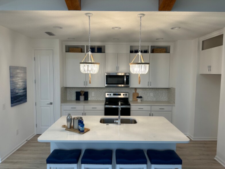 Building Photo - 8982 Coral Reef Wy