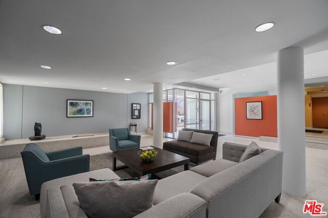 Building Photo - 4807 Woodley Ave