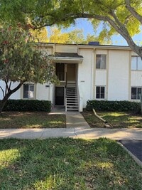 Building Photo - 109 Pine Ct