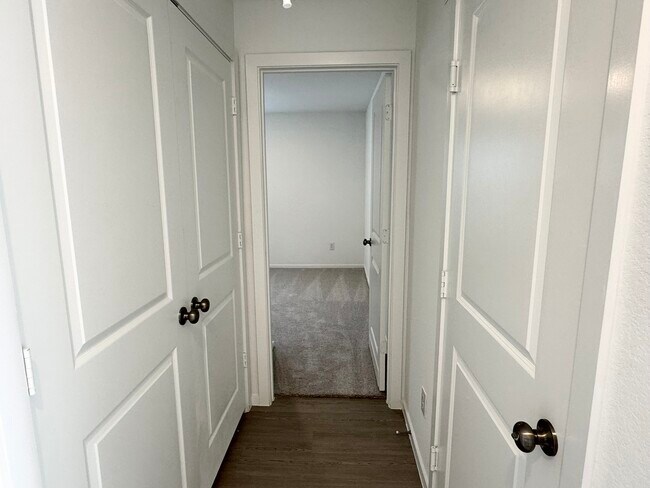 Building Photo - 31509 Pianella Ln