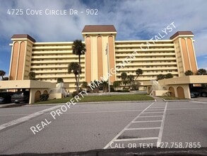 Building Photo - 4725 Cove Cir