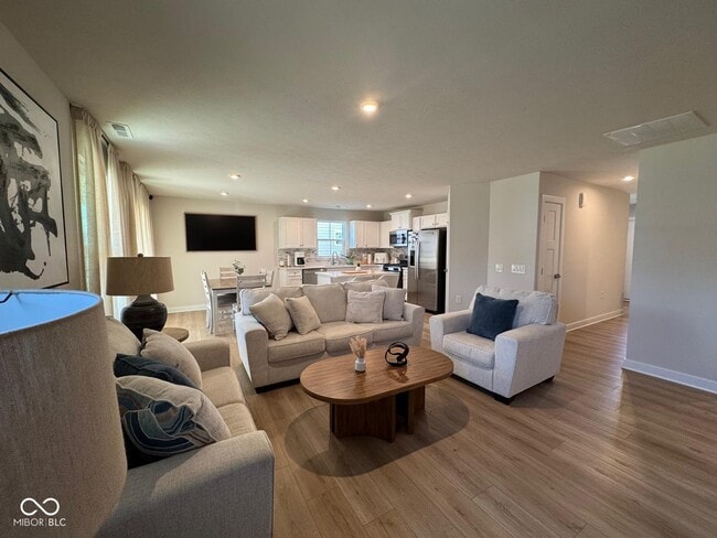 Building Photo - 2743 Sand Hollow Dr