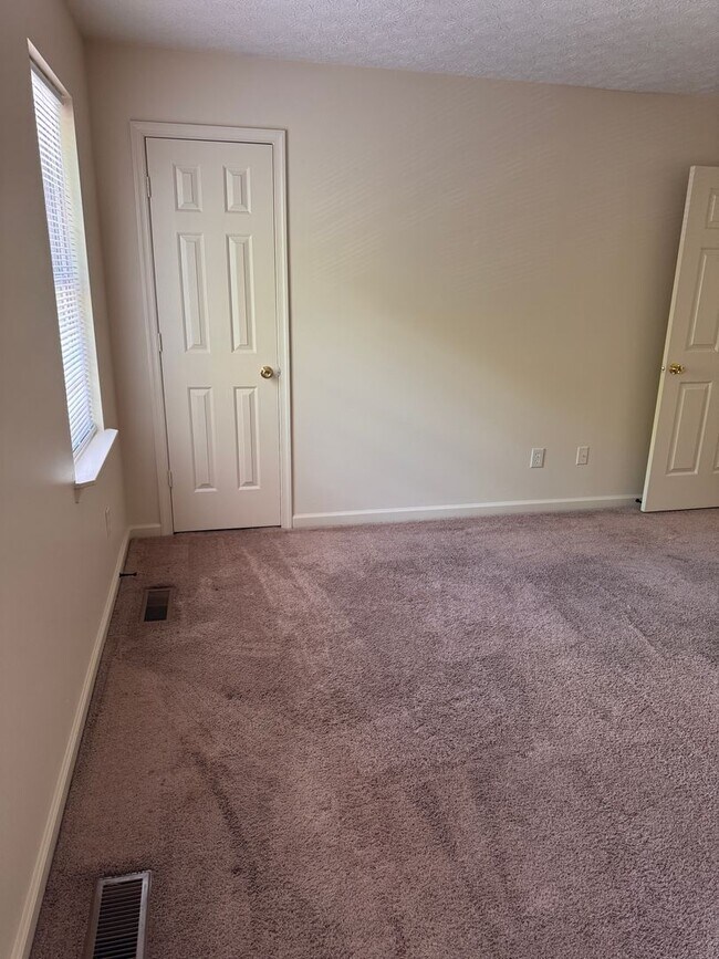 Building Photo - 540 Monticello Ave