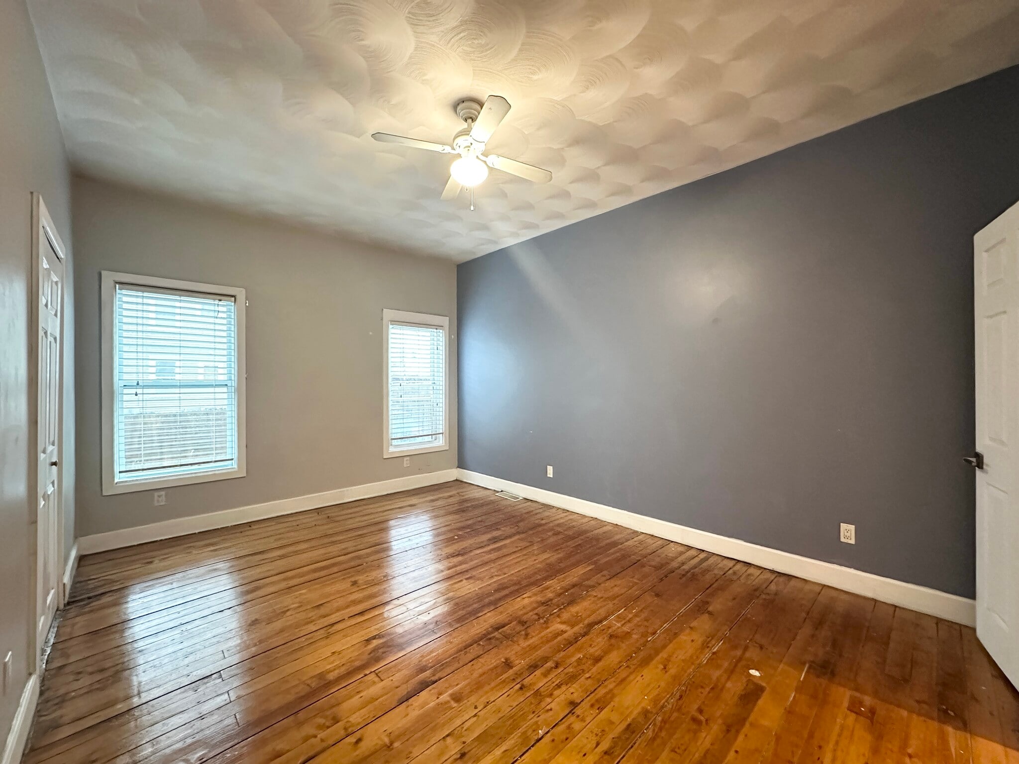 Building Photo - 124 Almy St