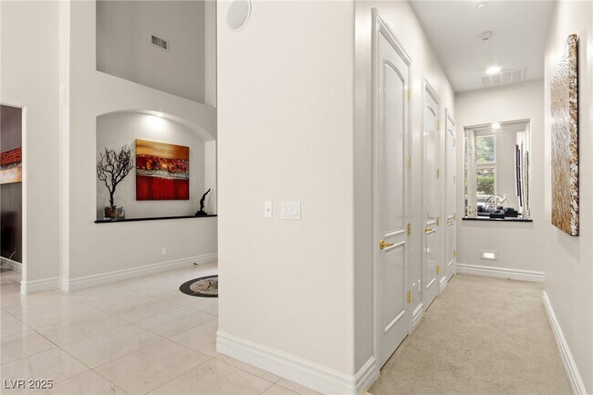 Building Photo - 2640 Mirabella St