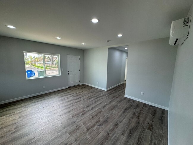 Building Photo - Modern & Newly Renovated 2-Bed, 1-Bath Unit in National City!