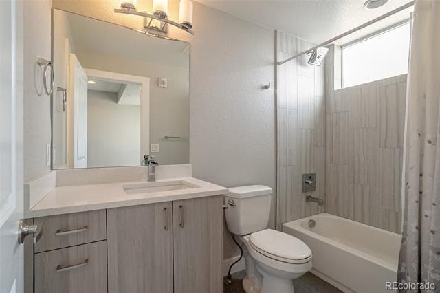 Building Photo - 3810 Julian St