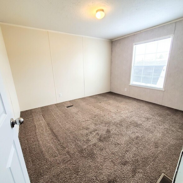 Building Photo - 8113 S Dockside Dr