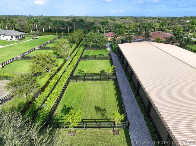 Building Photo - 4985 Stables Way
