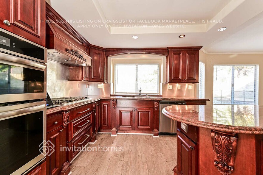 Building Photo - 20325 Calhaven Dr