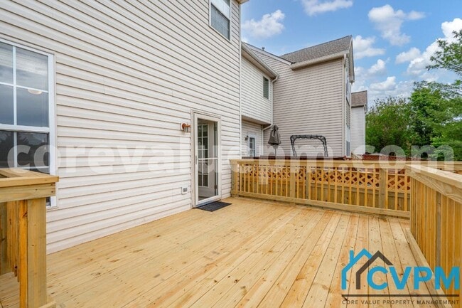 Building Photo - 255 Seneca Terrace