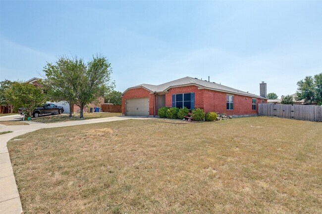 Building Photo - 2402 Pheasant Run