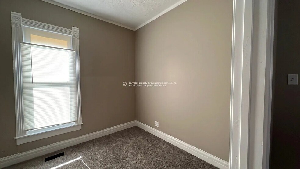 Building Photo - 910 Watt St