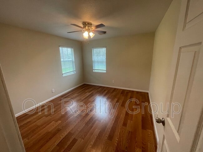 Building Photo - 3942 King St