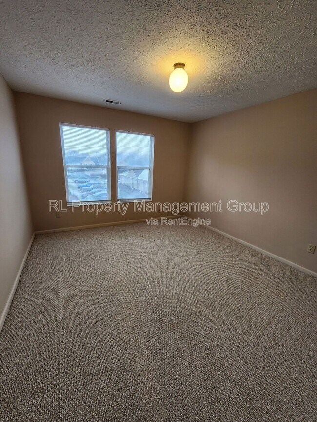 Building Photo - 3437 Fishinger Mill Dr