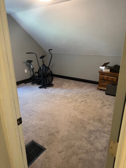 Building Photo - 109 Rumford St