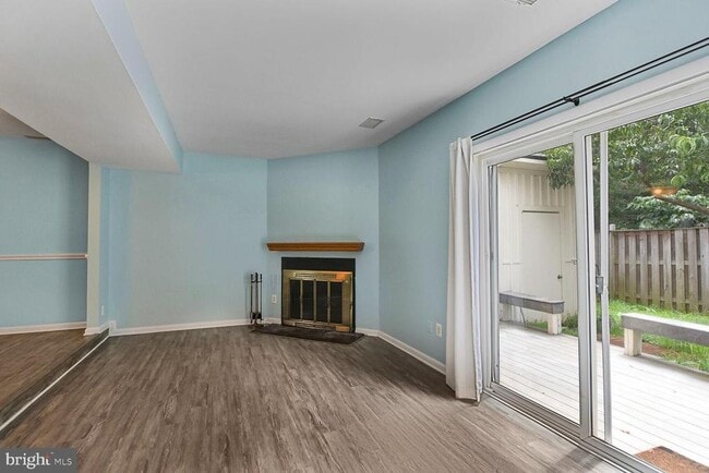 Building Photo - 13305 Apgar Pl
