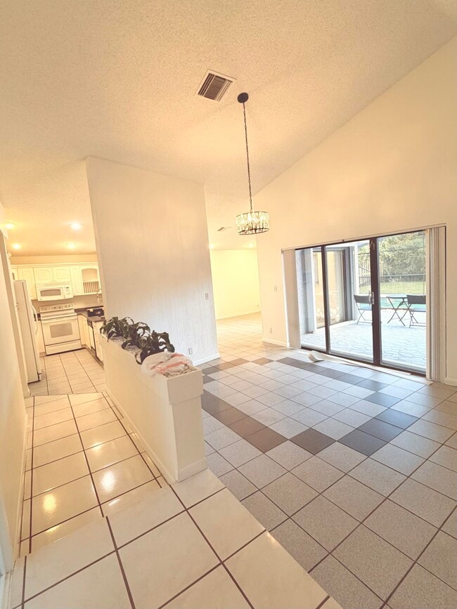 Building Photo - 11508 Clear Creek Pl