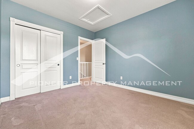 Building Photo - 4570 Meade St